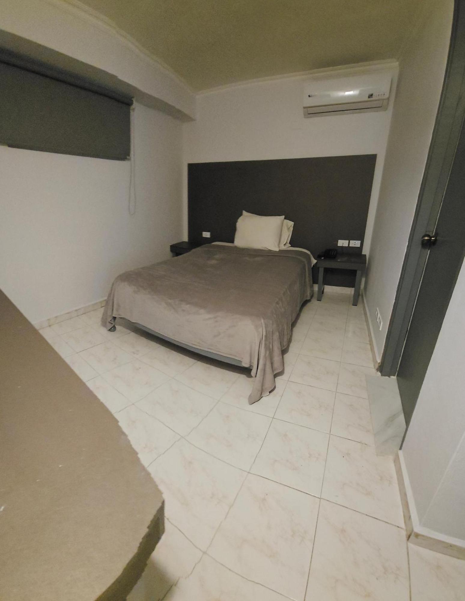 פנמה סיטי Hotel Montreal מראה חיצוני תמונה