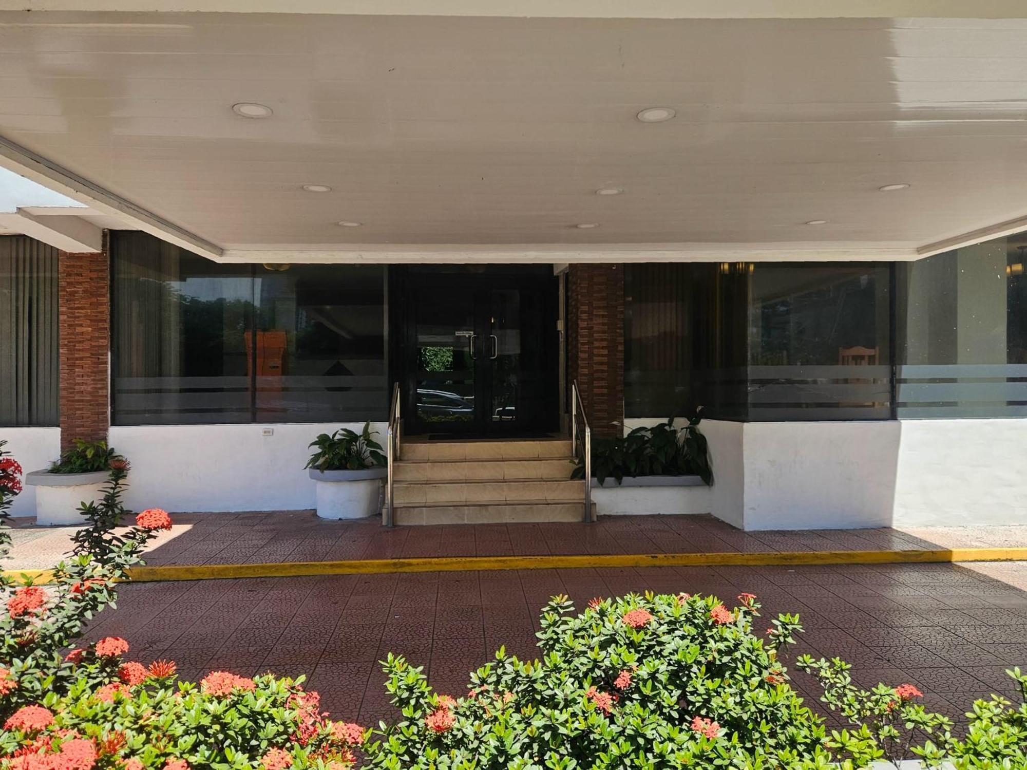 פנמה סיטי Hotel Montreal מראה חיצוני תמונה